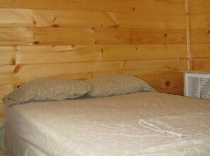 2 bedrooms, bed sheets