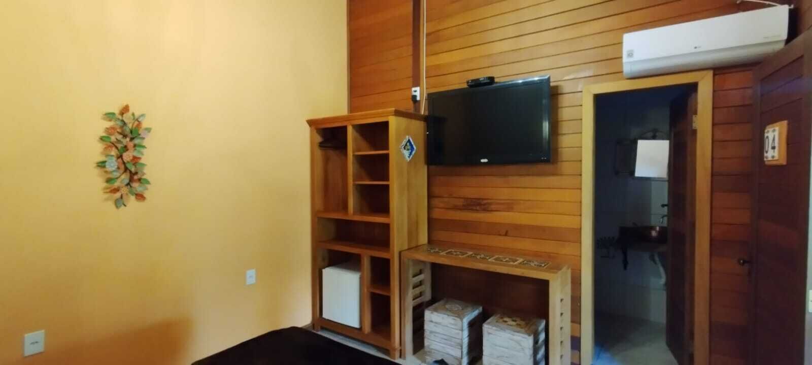 Deluxe Room, Ensuite, Garden View | Bathroom | Free toiletries, towels