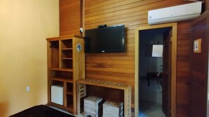 Habitació Deluxe, amb bany privat, vistes al jardí | Bany | Articles de tocador gratuïts i tovalloles 
