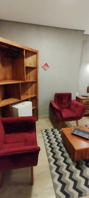 Suíte (Master Suite) | Roupas de cama premium, frigobar, individualmente decorados