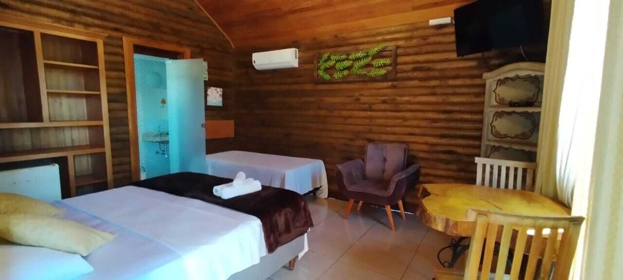 Deluxe Suite | Premium bedding, minibar, individually decorated, individually furnished