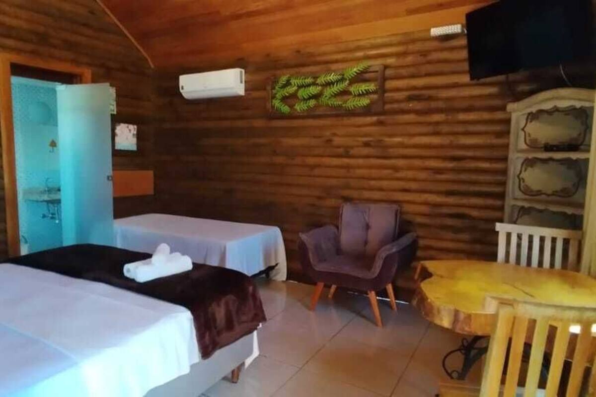 Deluxe Suite | Premium bedding, minibar, individually decorated, individually furnished