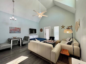 Salty Spitoon- 14937