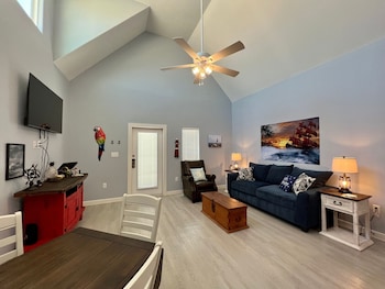 Treasure Cove-14917 Smugglers Cove Dr