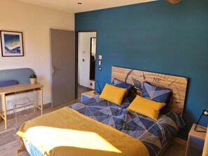 2 Schlafzimmer, Bügeleisen/Bügelbrett, Reisekinderbett, kostenloses WLAN