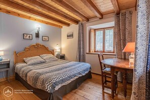 5 soverom, strykejern/-brett, reiseseng for barn og wi-fi (inkludert)