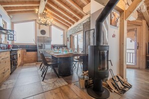 Private kitchen - CHALET DE L'ARCHE - PEISEY NANCROIX (PEISEY NANCROIX)