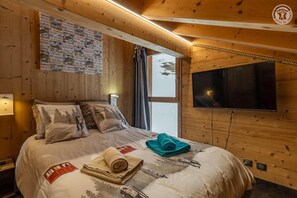 5 soverom, strykejern/-brett, reiseseng for barn og wi-fi (inkludert)