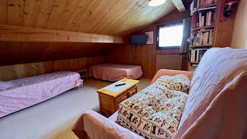 1 Schlafzimmer, Bügeleisen/Bügelbrett, Reisekinderbett, kostenloses WLAN