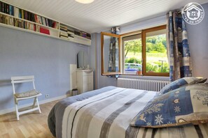 2 Schlafzimmer, Bügeleisen/Bügelbrett, Bettwäsche