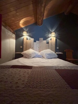 Tabla de planchar con plancha, cuna de viaje y wifi gratis 