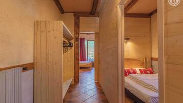 3 chambres, fer et planche Ă repasser, lit parapluie, Wi-Fi gratuit