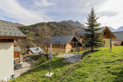 CHALET LES AIGUILLES / POINTU