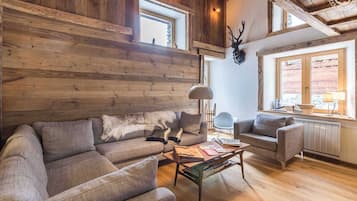 Télévision, lecteur de DVD, chaßne hi-fi