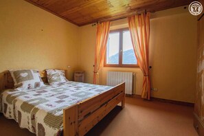 1 bedroom, iron/ironing board, travel crib, free WiFi