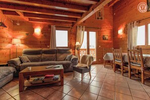 TV, DVD-spiller og fotballspill