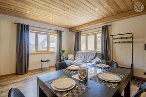 Dining - ROCHE PLANE - BEAUFORT ARECHES (BEAUFORT ARECHES)