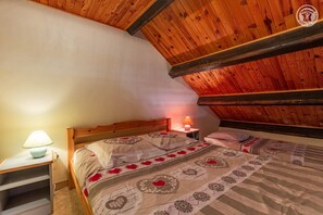 Tabla de planchar con plancha y cuna de viaje 