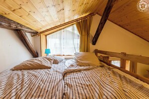 2 bedrooms, iron/ironing board, travel crib, WiFi - CHEZ MARIE - LA TRINITE (LA TRINITE)