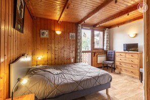 7 chambres, fer et planche à repasser, lit parapluie, Wi-Fi gratuit