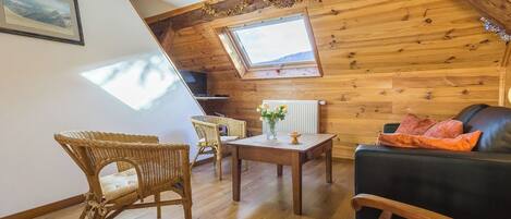 Tv, dvd-spelare och en stereo