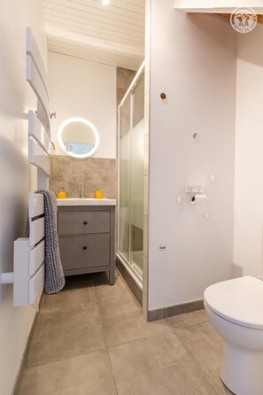 Een douche, een haardroger