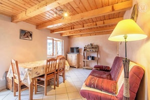 TV, DVD player, stereo - LA DAILLE - SAINT ANDRE (SAINT ANDRE)