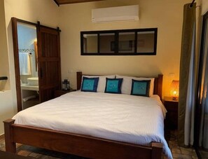2 bedrooms, iron/ironing board, WiFi, bed sheets - Villa Ohana III Ocean view , spectacular sunset (Santa Cruz)