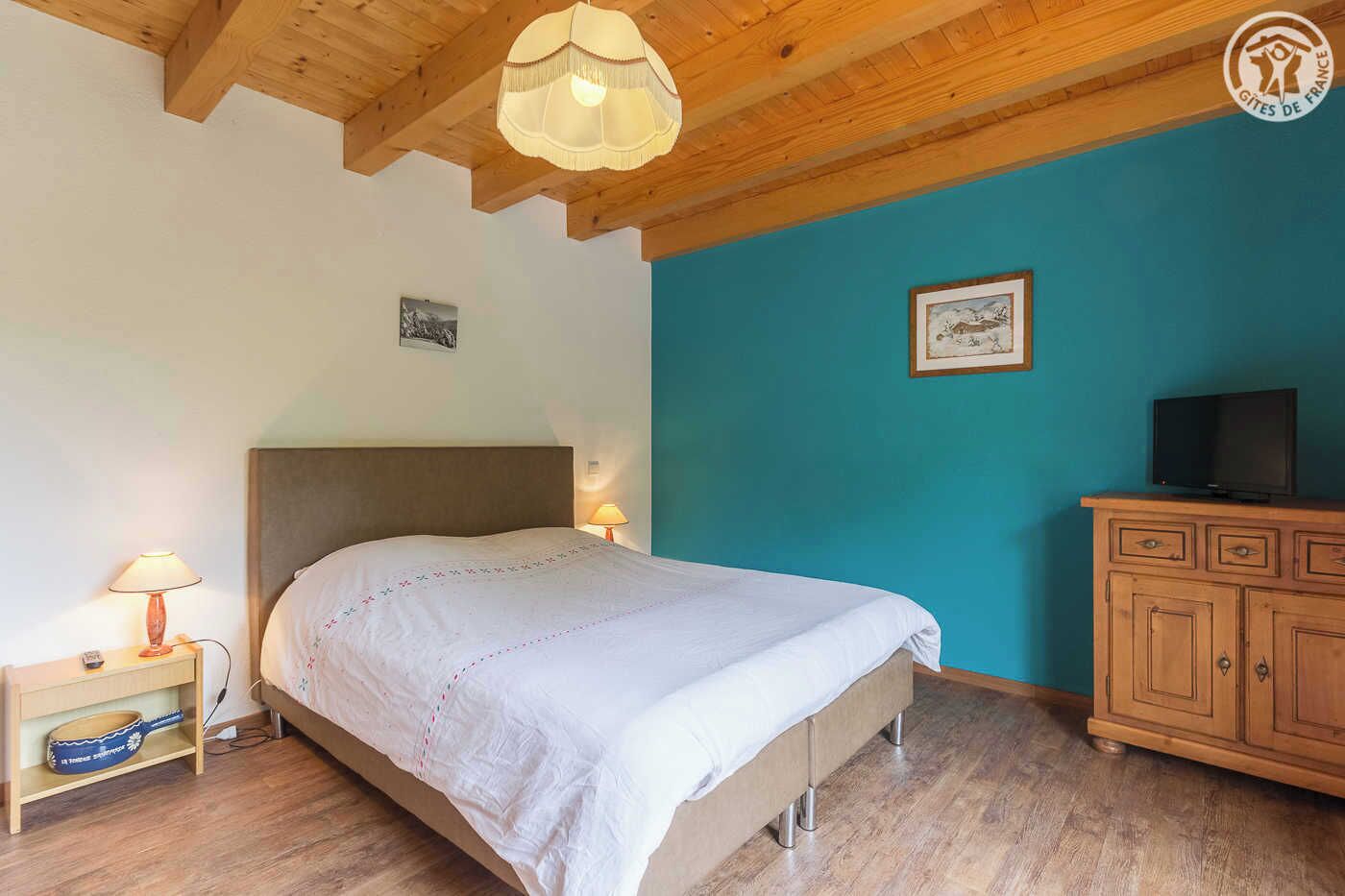 4 chambres, fer et planche à repasser, lit parapluie, Wi-Fi gratuit