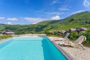 A heated pool - ALPAGE DE LA RUELLE - LE SERAC (HAUTELUCE-LES-SAISIES)