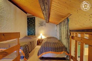 2 bedrooms, iron/ironing board, travel crib, free WiFi
