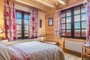 4 sovrum, strykjärn/strykbräda och resesäng