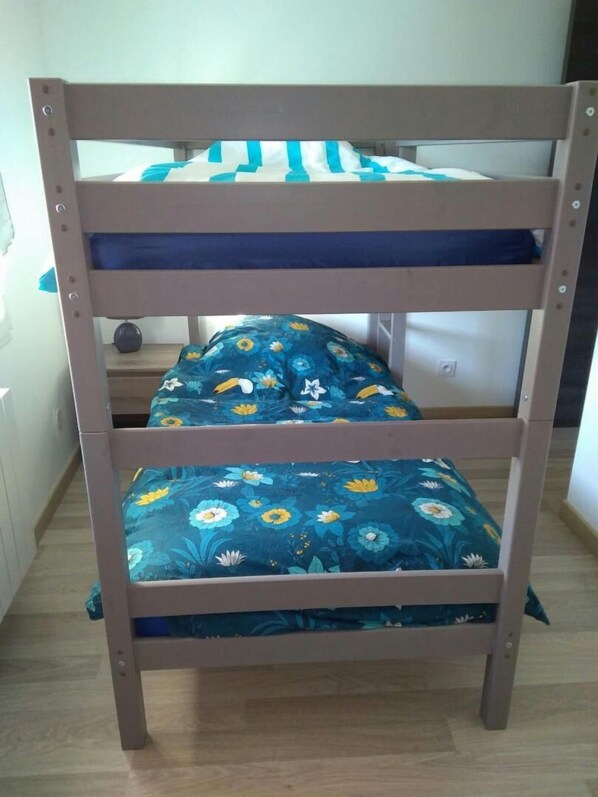 2 Schlafzimmer, Bügeleisen/Bügelbrett, Reisekinderbett, kostenloses WLAN