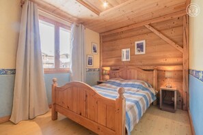 4 habitaciones, tabla de planchar con plancha y wifi gratis 