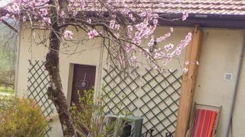 Enceinte de lâhĂ©bergement