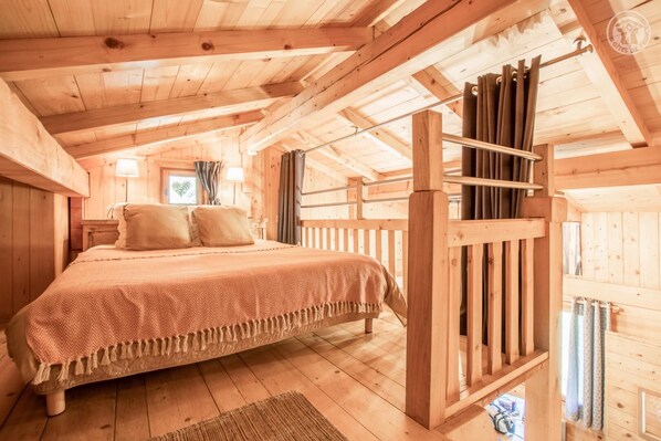 1 bedroom, iron/ironing board, travel crib