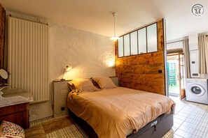Iron/ironing board, free WiFi, bed sheets - DU LAURIER - AYN - Gîte (AYN)