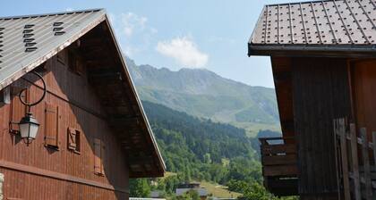 LES PELEVES - VALMOREL LES AVANCHERS