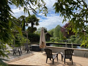 Terrace/patio - LES NIDS DU CHAT - LE HERON POURPRE (YENNE)