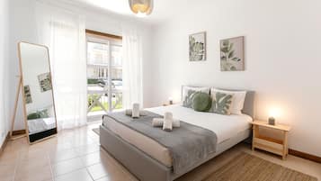 1 habitación, tabla de planchar con plancha, internet y ropa de cama