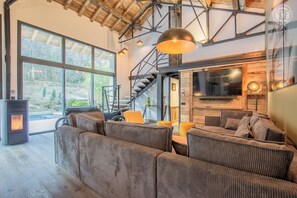 Fernseher, Stereoanlage