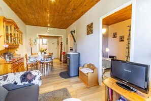 2 camere, ferro/asse da stiro