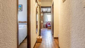 3 slaapkamers, een strijkplank/strijkijzer