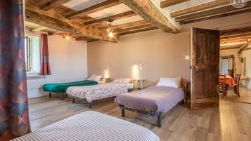 3 bedrooms, iron/ironing board, travel crib, free WiFi