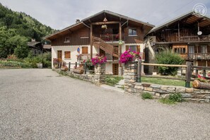 Esterni