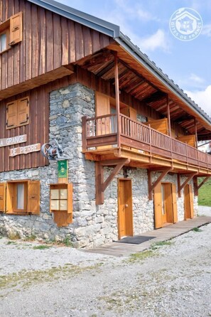 Exterior - CHEZ EUGENIE - ALBIEZ MONTROND (ALBIEZ MONTROND)