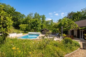 A heated pool - LA BERGERIE - MEYRIEUX TROUET (MEYRIEUX TROUET)