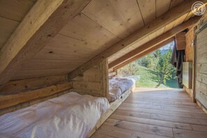 2 chambres, fer et planche à repasser, lit parapluie, Wi-Fi gratuit