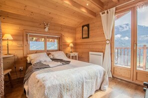 5 chambres, fer et planche à repasser, lit parapluie, Wi-Fi gratuit