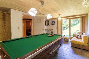 Games room - ALPAGE DU CHOAILLE D'EN HAUT (QUEIGE)